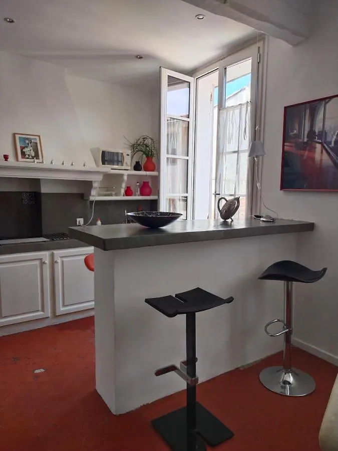 Duplex Avec Terrasse, Charme Et Tranquillite En Plein Centre Historique Frankrike