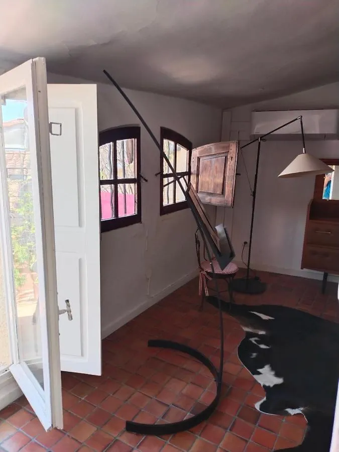 Duplex Avec Terrasse, Charme Et Tranquillite En Plein Centre Historique 0*, Aix-en-Provence